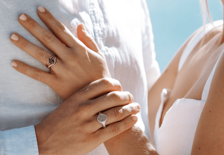 How to pick the right wedding band to compliment your engagement