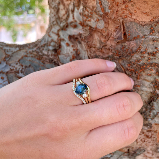 "Wave" Soft Curve 18ct Yellow Gold Ring Ring JasonRee