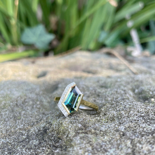 "Infinity Edge" Australian Freeform Sapphire Ring on stone