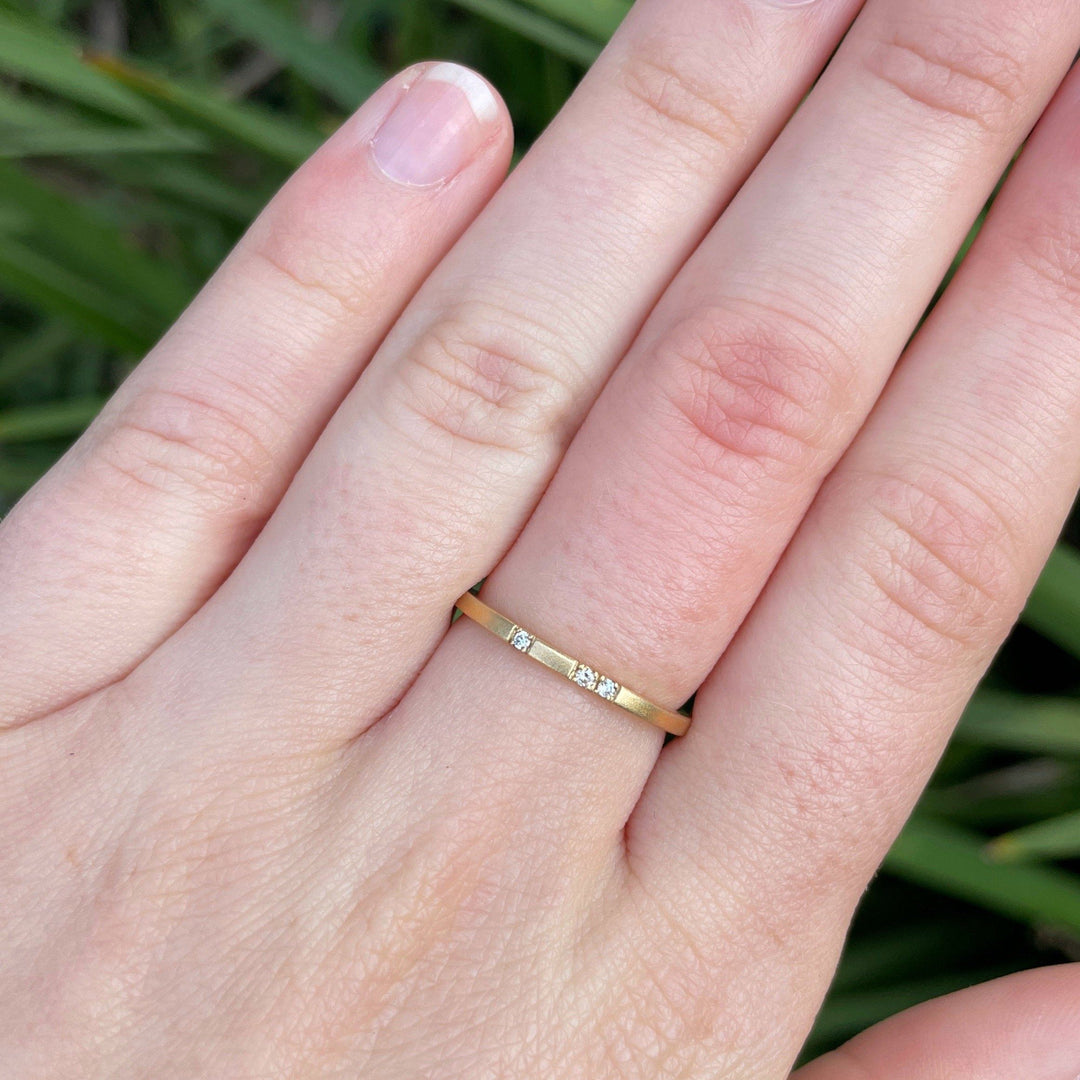 "Mosaic" Diamond Stacking Ring Yellow Gold | 3 Diamonds Ring JasonRee