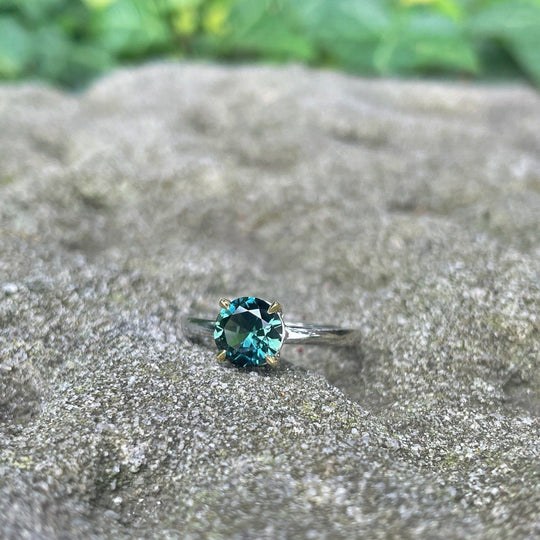 Round brilliant-cut 1.57ct Teal Australian Sapphire HighWire ring Ring Jason Ree Design