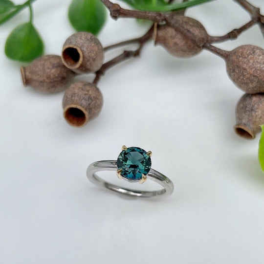 Round brilliant-cut 1.57ct Teal Australian Sapphire HighWire ring Ring Jason Ree Design