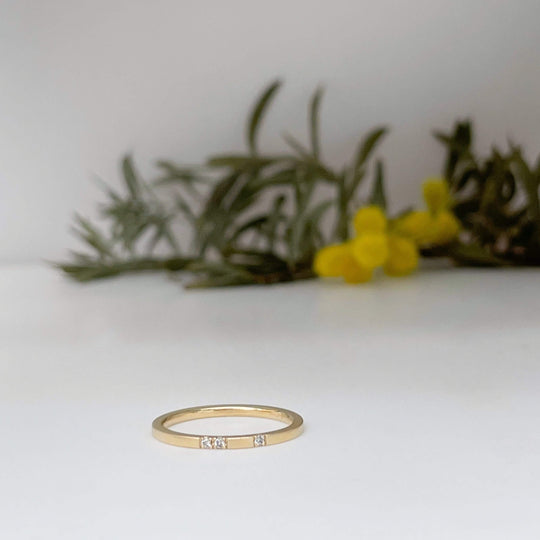 "Mosaic" Diamond Stacking Ring Yellow Gold | 3 Diamonds Ring JasonRee