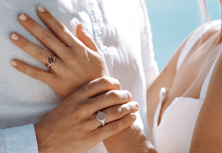 How to pick the right wedding band to compliment your engagement ring