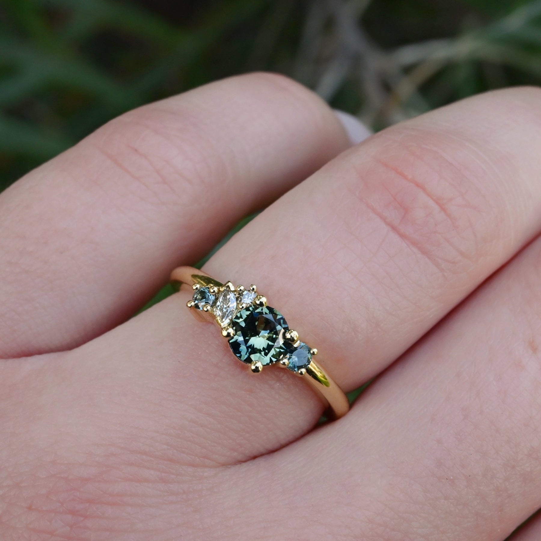 Sapphire and diamond store gold ring