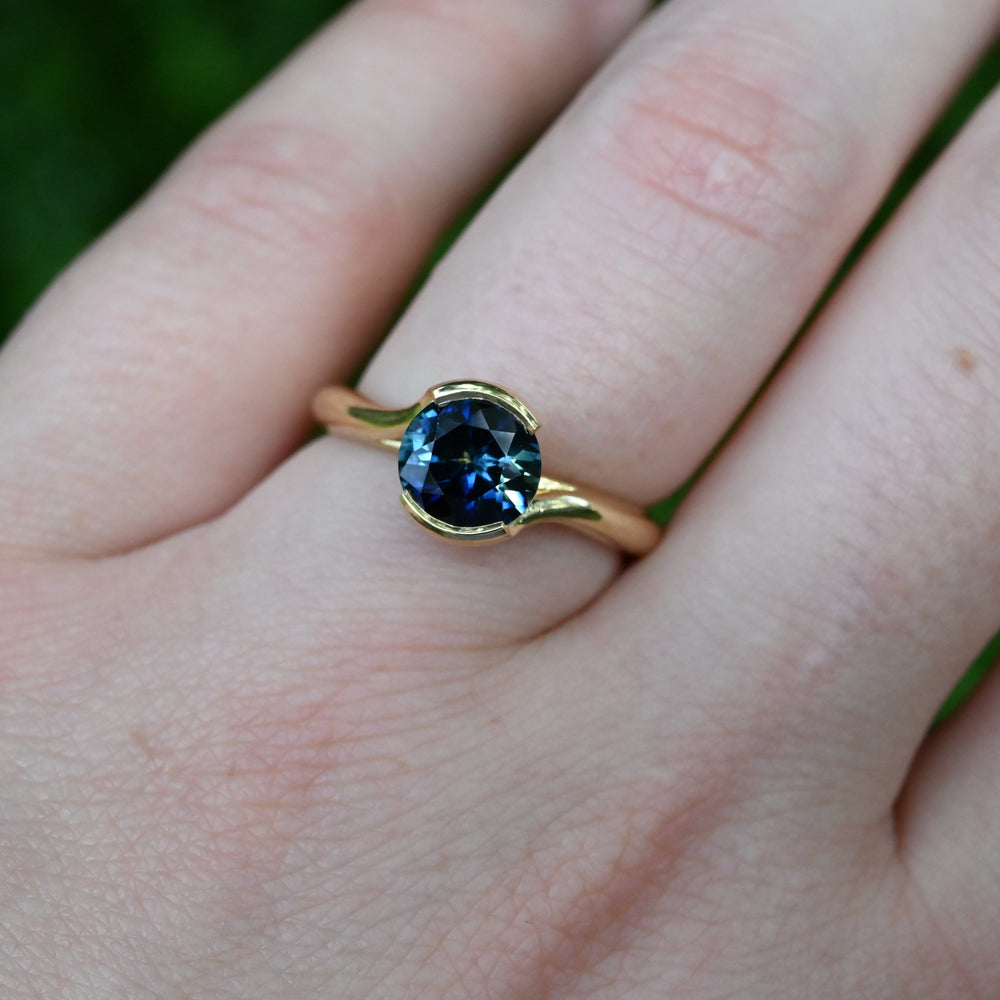 ‘Sirocco’ 1.61ct Australian Blue Green Sapphire Gold Ring Ring Jason Ree Design 