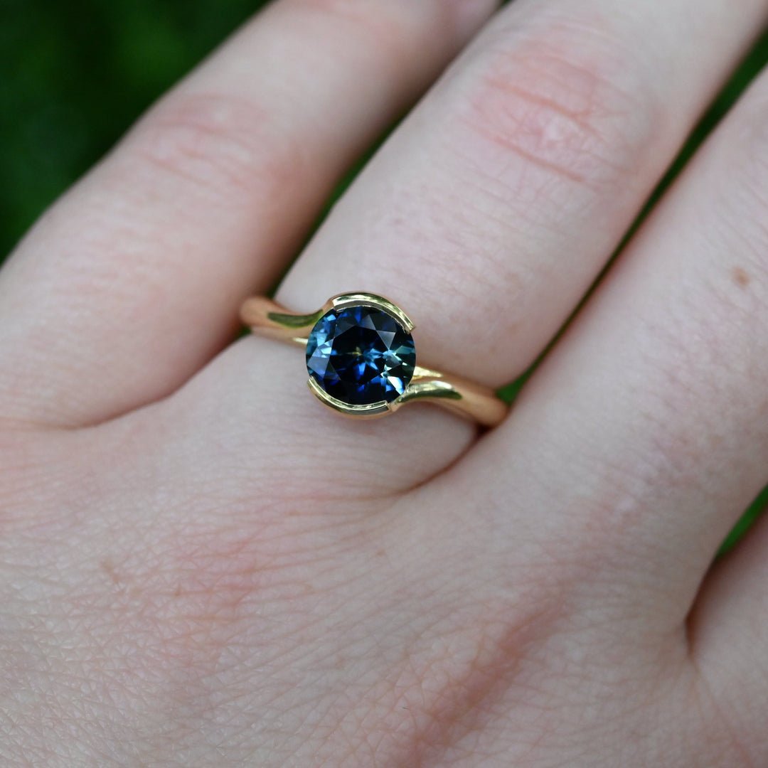 ‘Sirocco’ 1.61ct Australian Blue Green Sapphire Gold Ring Ring Jason Ree Design 