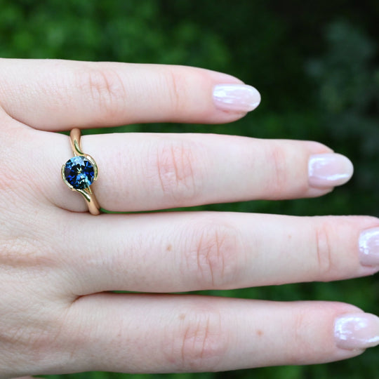 ‘Sirocco’ 1.61ct Australian Blue Green Sapphire Gold Ring Ring Jason Ree Design 