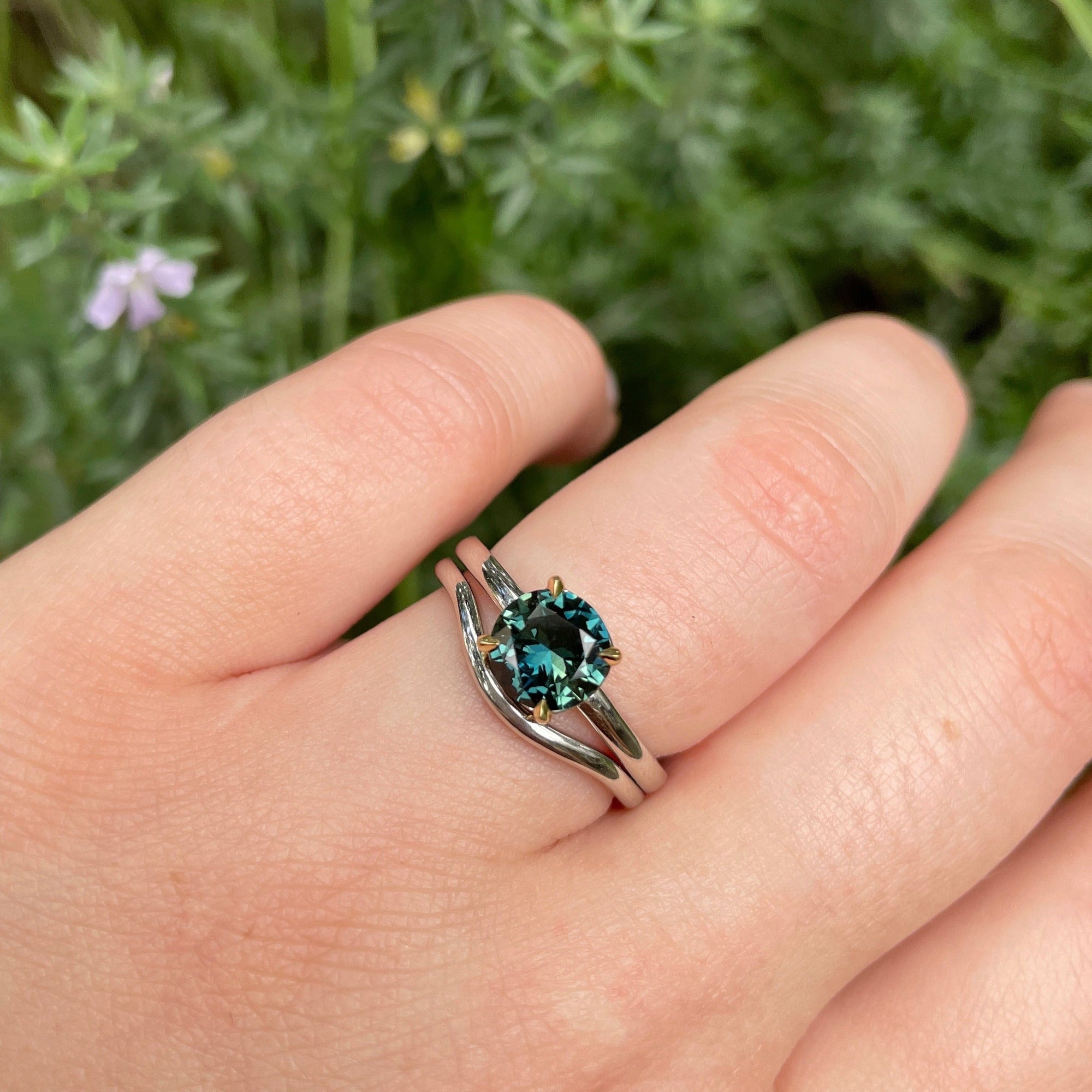 Round brilliant-cut 1.57ct Teal Australian Sapphire HighWire ring Ring Jason Ree Design 