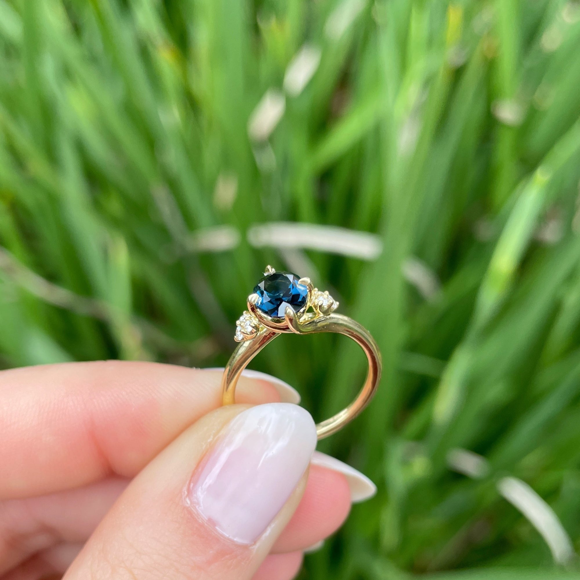 ‘Remy’ 1.23ct Blue Green Australian Sapphire &amp; Diamond Ring 