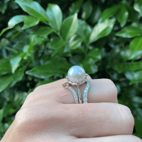 "Fleur de Lys" Strawberries & Cream Pearl Ring Ring JasonRee 